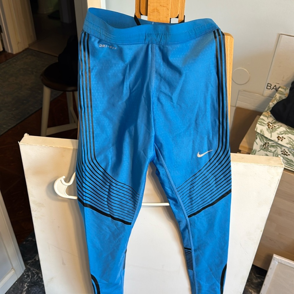 Nike running pants with recovery tech